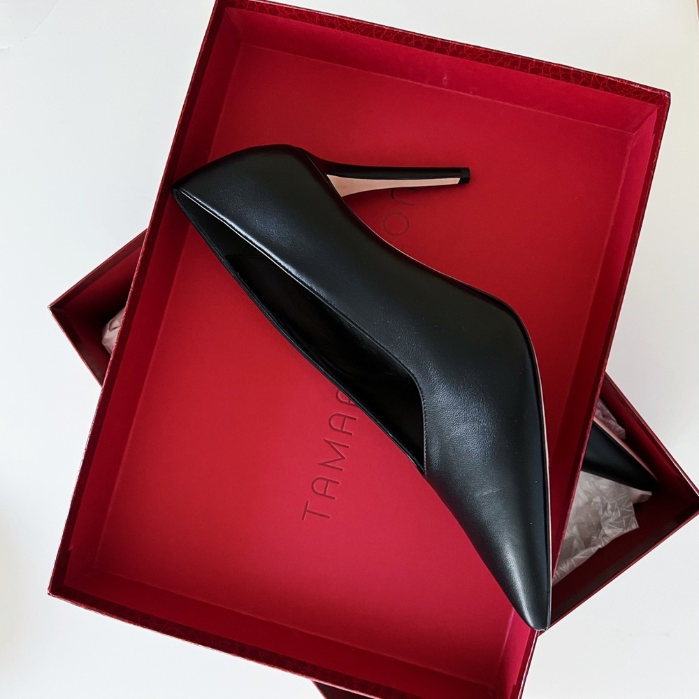 Tamara Mellon Black Pump (NIB) Sz 39